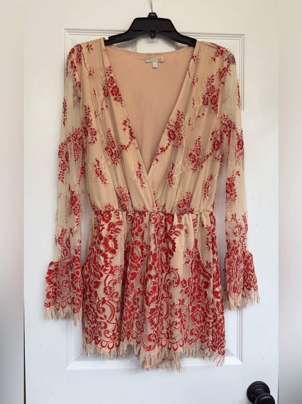 Gianni Bini Beige Romper with Red Lace Overlay - Picture 1 of 3